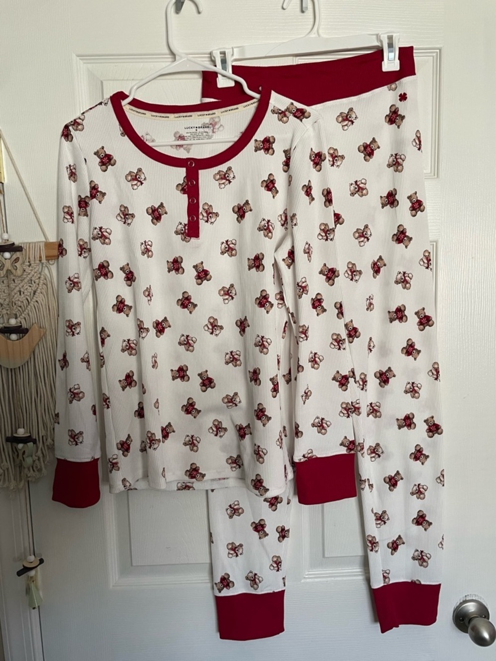 NWOT Lucky Brand Women’s Medium Cream and Red Teddy Bear Waffle Knit Pajama Set